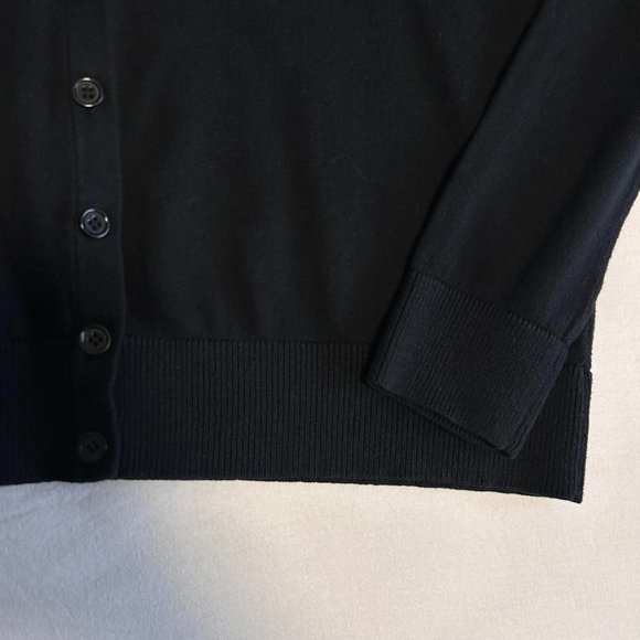 GAP Black V-Neck Cardigan Small - Picture 7 of 7